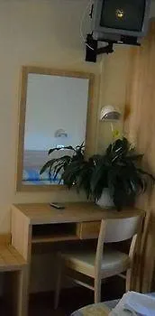 Depandance President